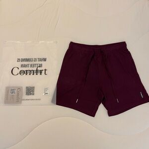 NWT! Comfrt cloud lounge shorts in plum!